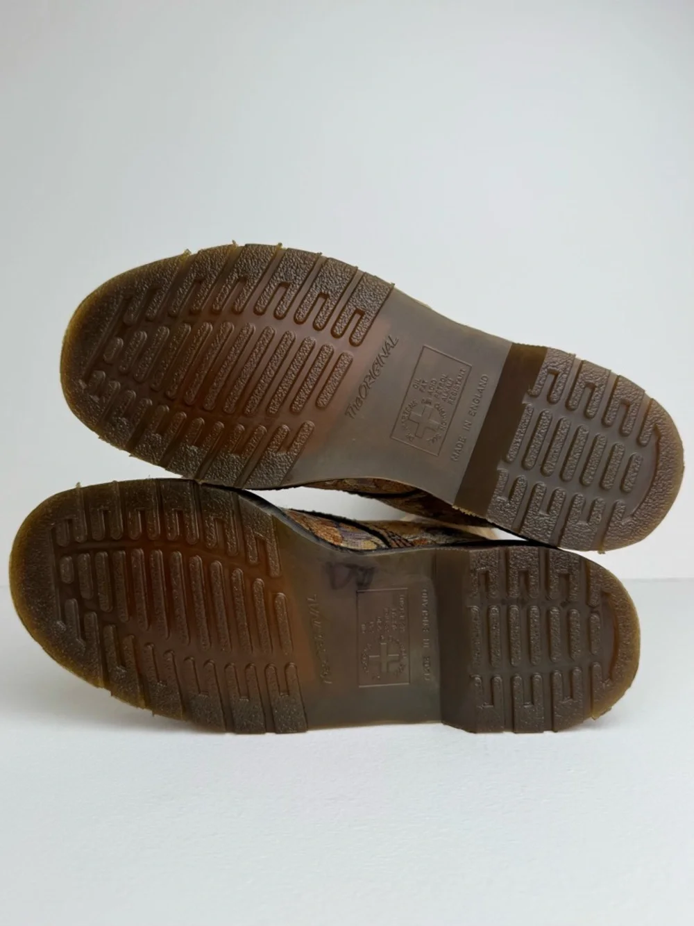 Vintage Dr. Martens England Burlap Floral Lace Fabric Tall Boho MIE Boots UK 5 - Picture 12 of 16